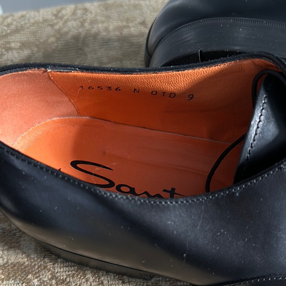 Santoni Black Oxfords with Polished Leather and Traditional Lace-Up Closure - Picture 2 of 4